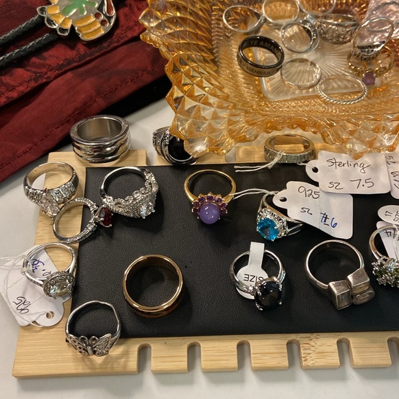 Blank--Costume rings size 5-9 ur choice see pics sold as is - Picture 10 of 14